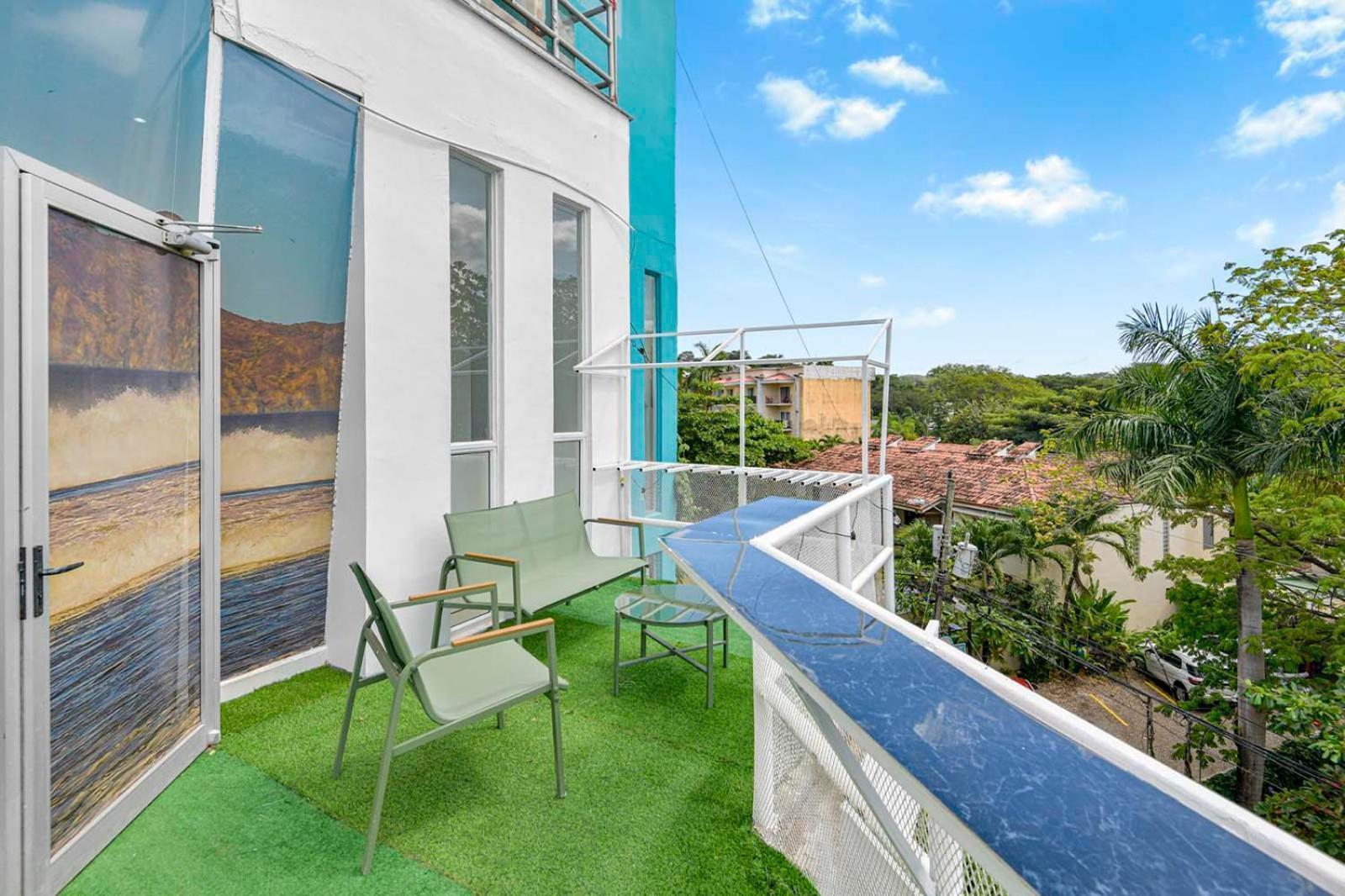 Surfo House Hotel & Hostel Tamarindo Exterior photo
